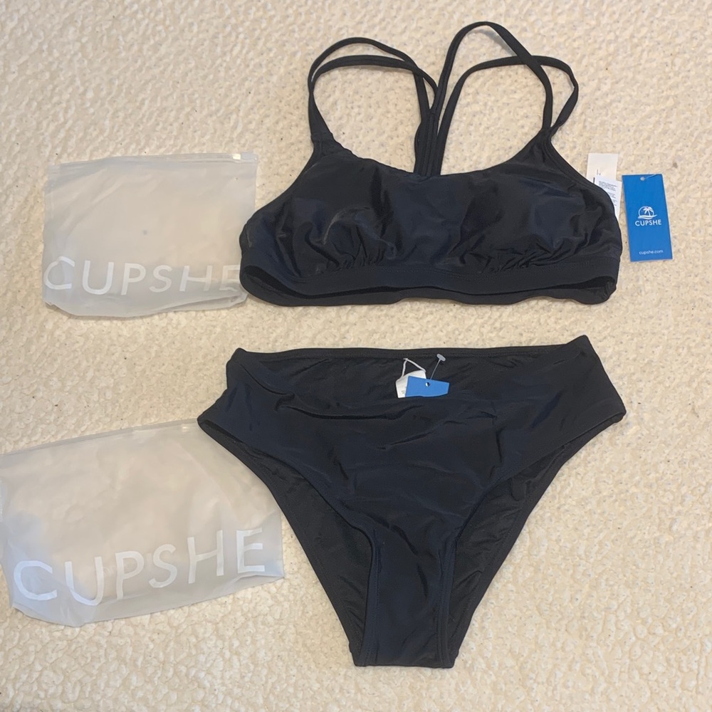 Cupshe Sporty Black Bikini Set size small